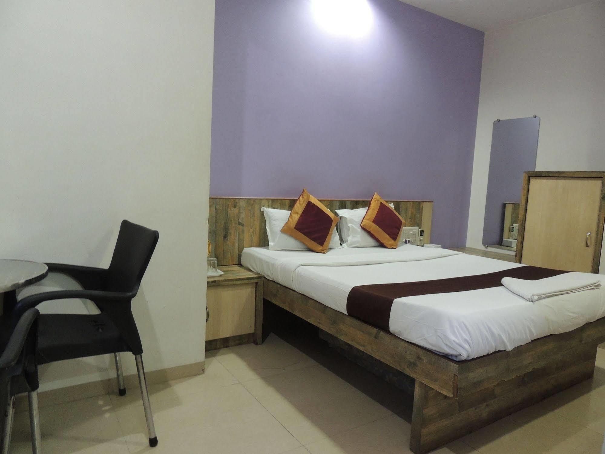 Fabhotel Galaxy Suite Mumbai Kültér fotó